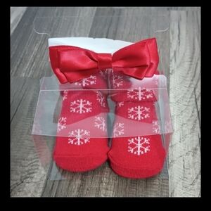 Brand New Beautiful Christmas Baby Girl Booties And Headband. Size: NB